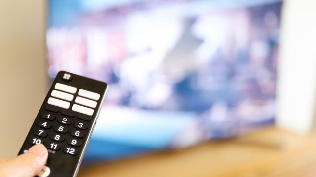 テレビのリモコン