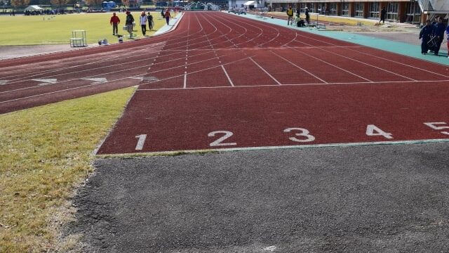陸上競技場のトラック
